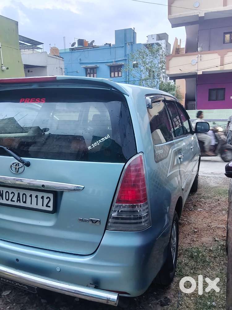 Toyota Innova 2.0 V, 2010, Diesel