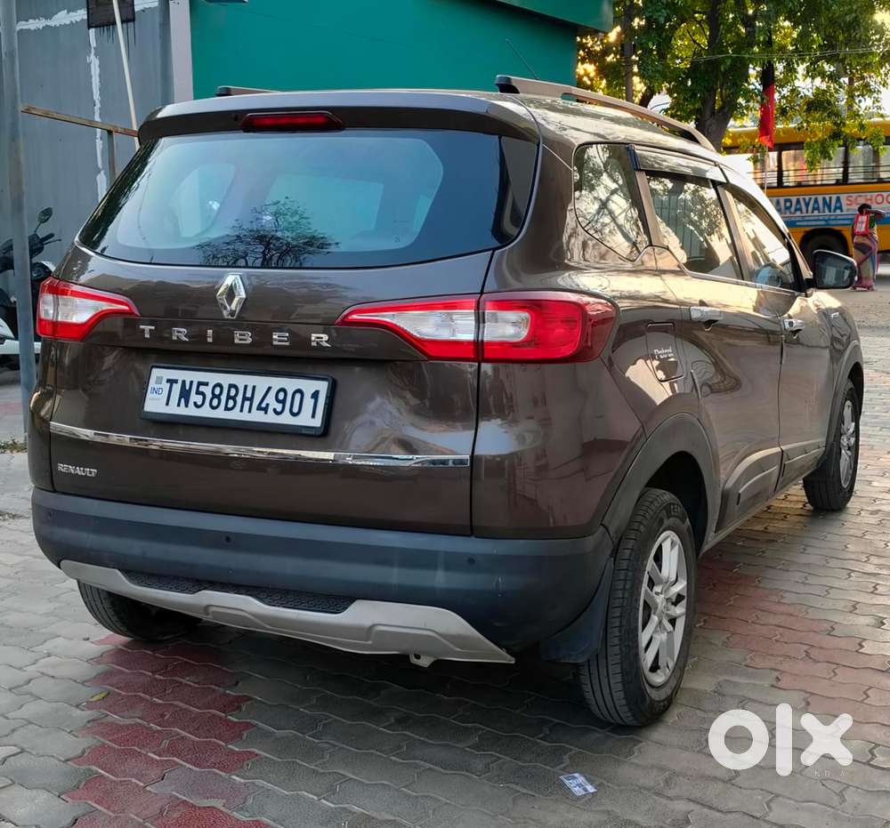 Renault Triber Rxt, 2022, Petrol