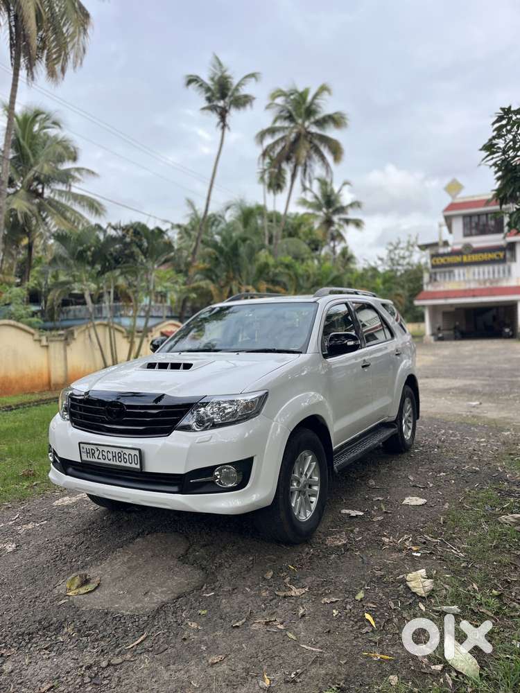 Toyota Fortuner 3.0 4x4 Manual, 2014, Diesel