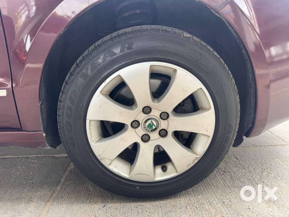 Skoda Superb Lk 2.0 Tdi At, 2012, Diesel