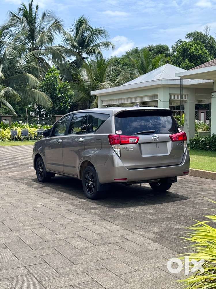 Toyota Innova Crysta 2019