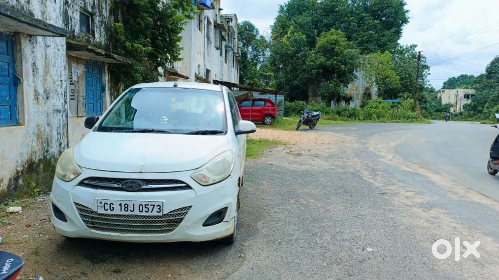 Hyundai Grand I10 Sportz 2013 Car