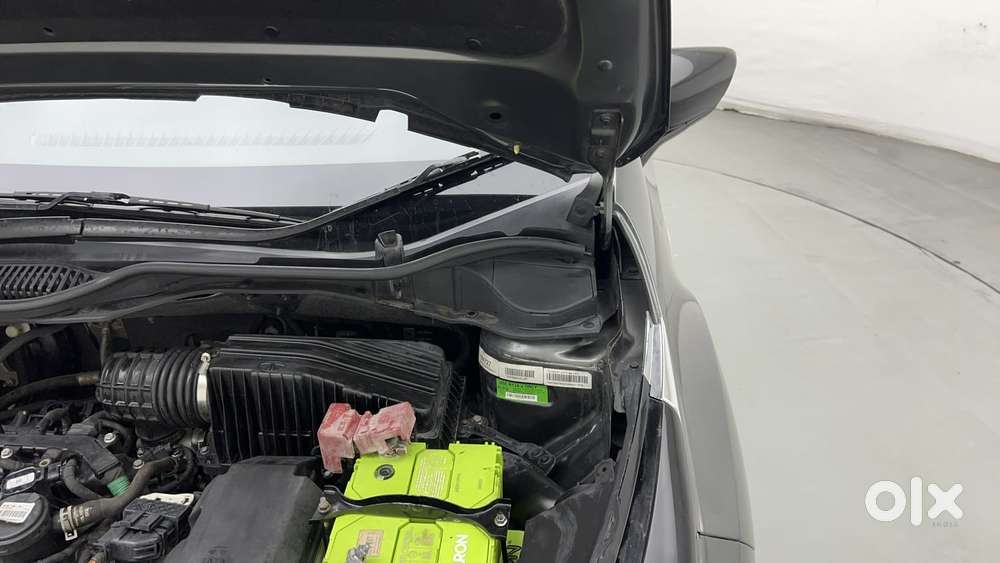 Tata Altroz 1.2 Xt, 2022, Petrol