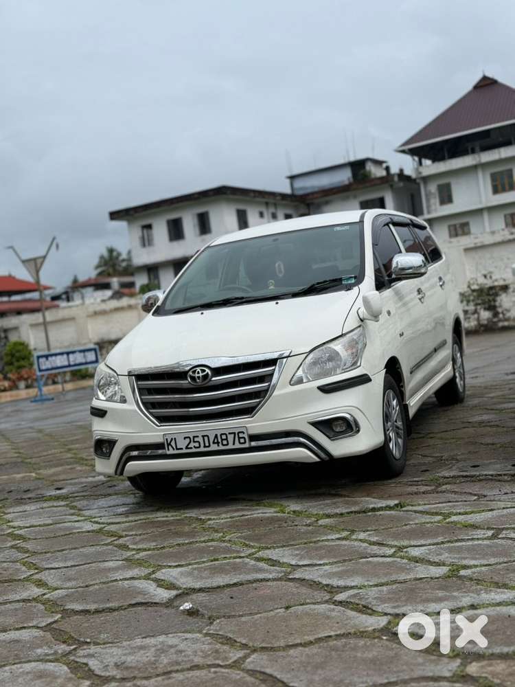 Toyota Innova Diesel 2012