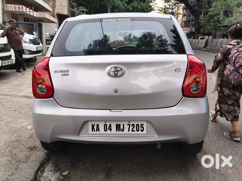 Toyota Etios Liva G, 2011, Petrol