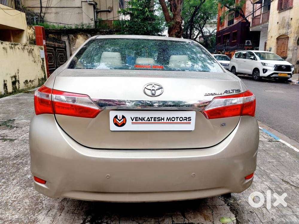 Toyota Corolla Altis G At, 2015, Petrol
