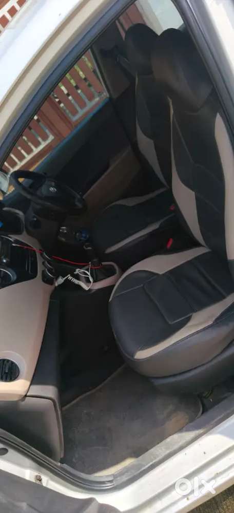 Hyundai Xcent Diesel 2015 Variant