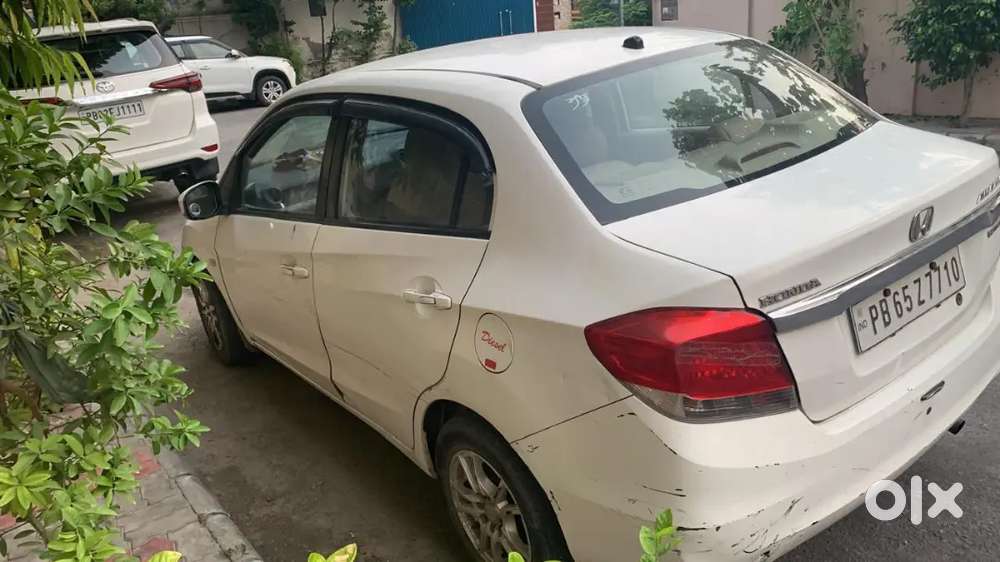 Honda Amaze  S Idtec 2014 Alloy Wheels,adjustable Seat.all Orignal.
