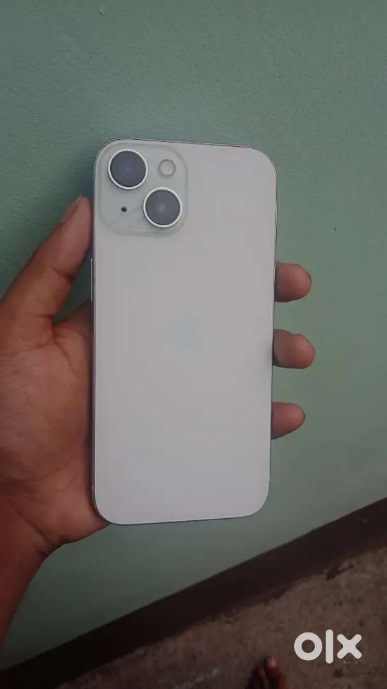 ホワイト/ / 256 iPhone15 インカメ不良　Face 顔認証が使用できない方必見!!》突然iPhoneに搭載されている「FaceID ID使えます 携帯電話本体