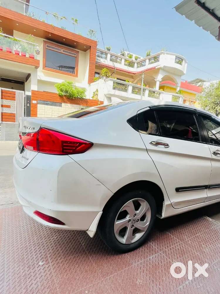 Honda City Very Less Driven ,vip Number ,doctor's Car Ready For Sale