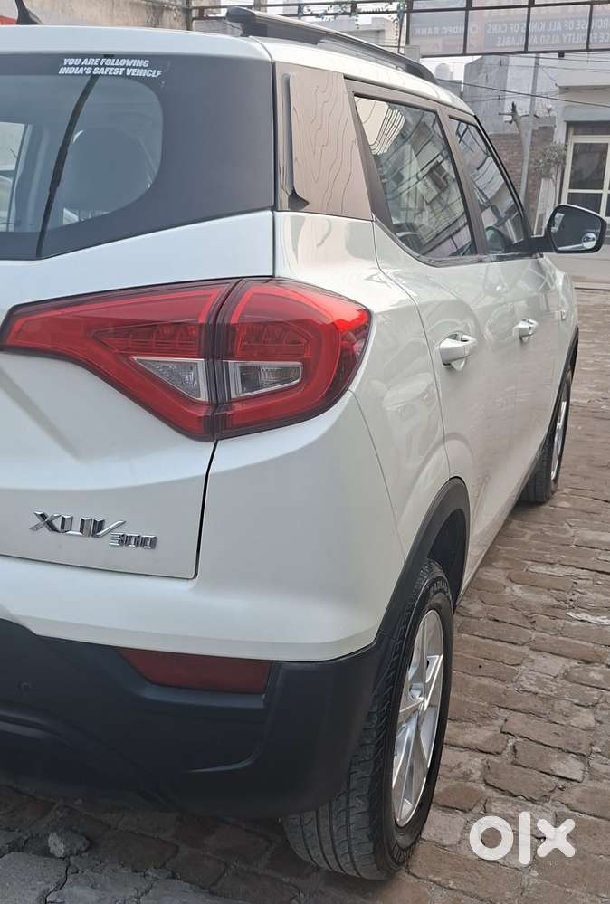 Mahindra Xuv300 W6 Amt Diesel, 2022, Diesel