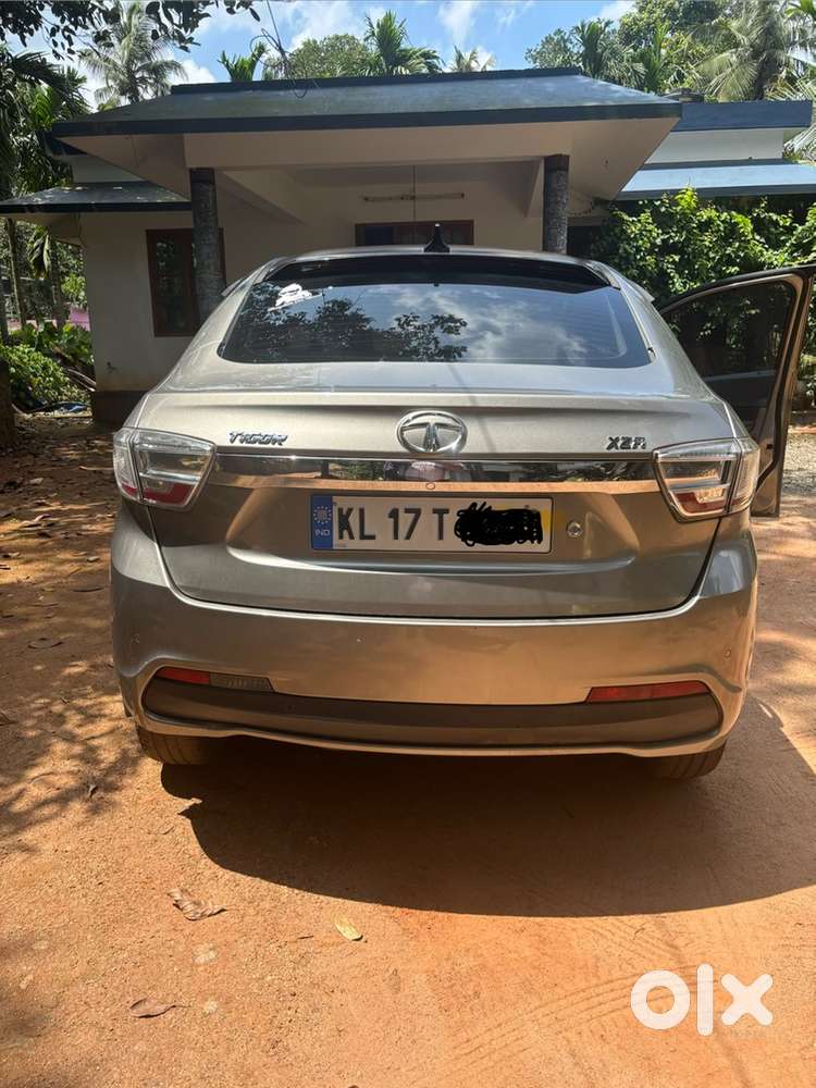 Tata Tigor Petrol 2018