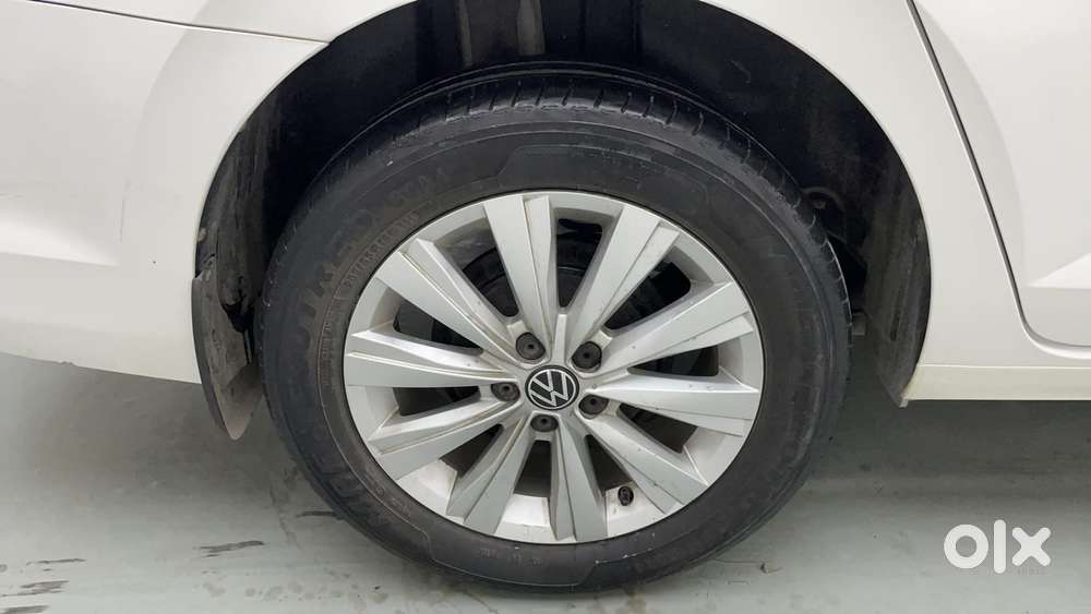 Volkswagen Virtus Highline Plus 1.0 Tsi At, 2024, Petrol
