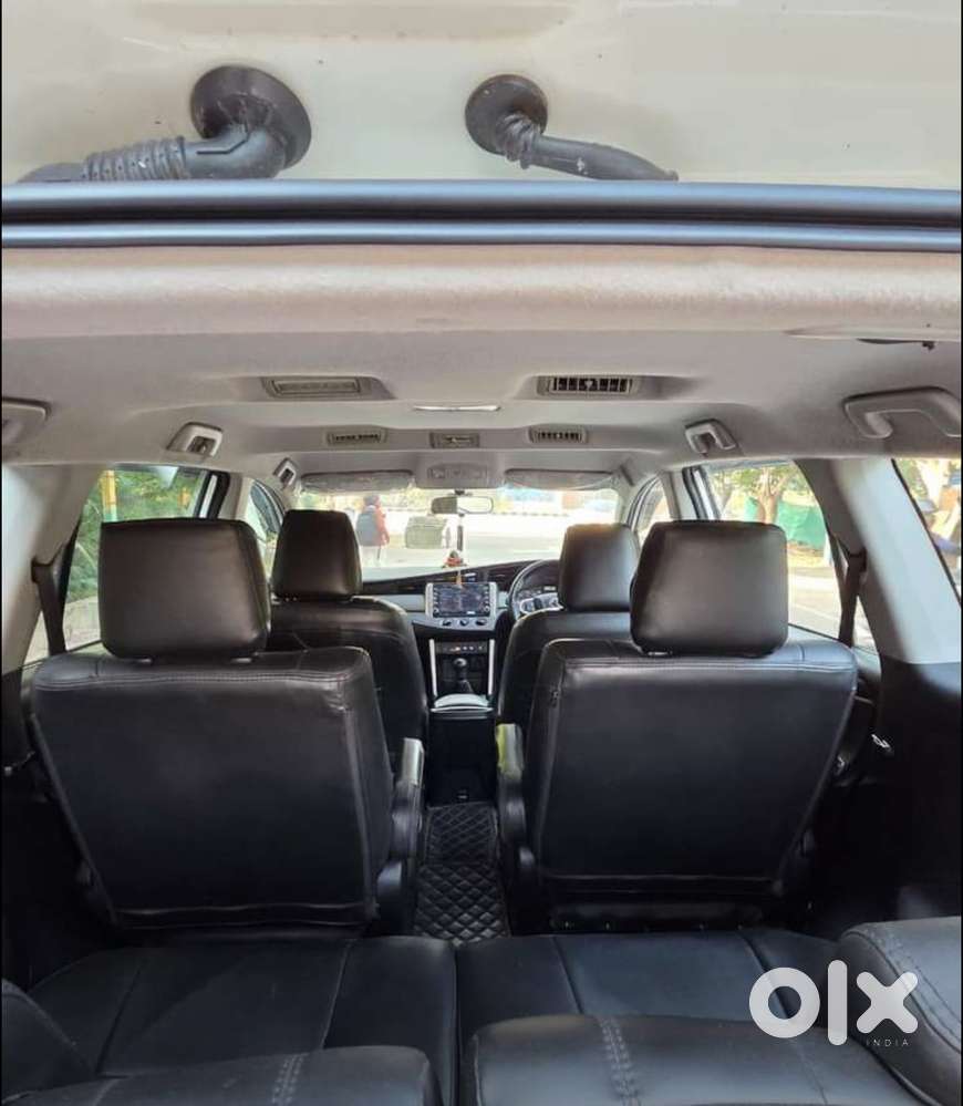 Toyota Innova Crysta 2.4 G Mt 7 Str, 2022, Diesel