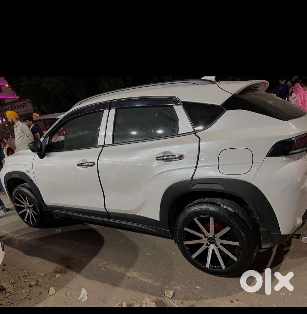 Maruti Suzuki Fronx 2024 Petrol Well Maintained