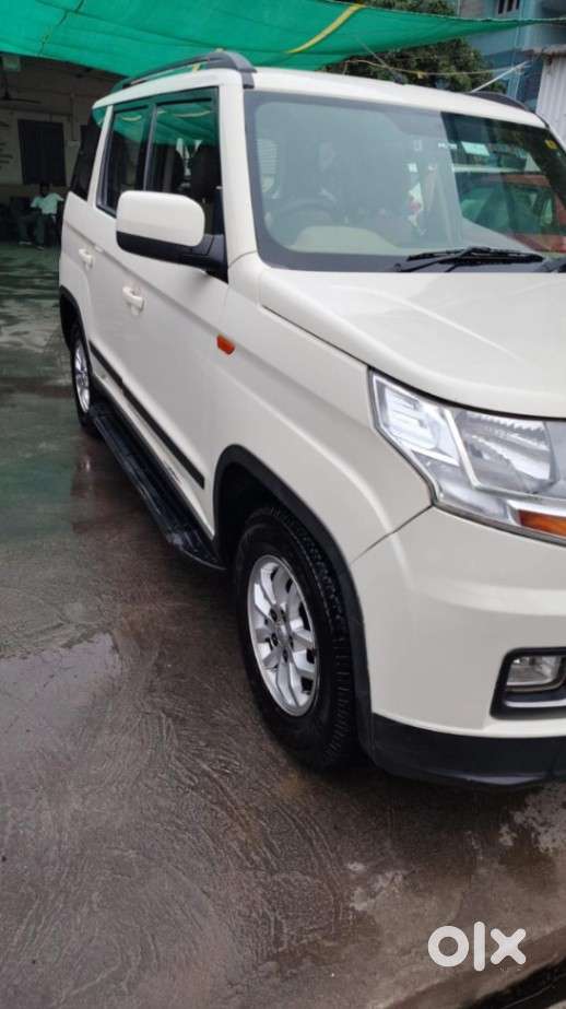 Mahindra Tuv 300 T8, 2019, Diesel