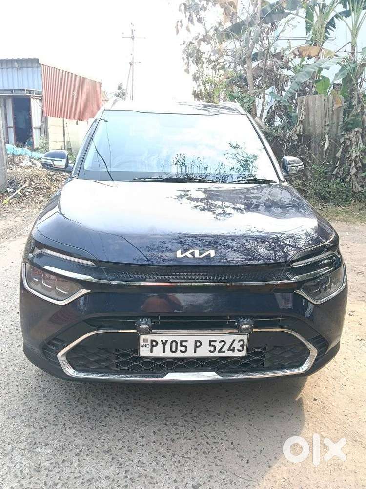 Kia Carens Luxury (o)1.5 Diesel At 7 Str, 2023, Diesel