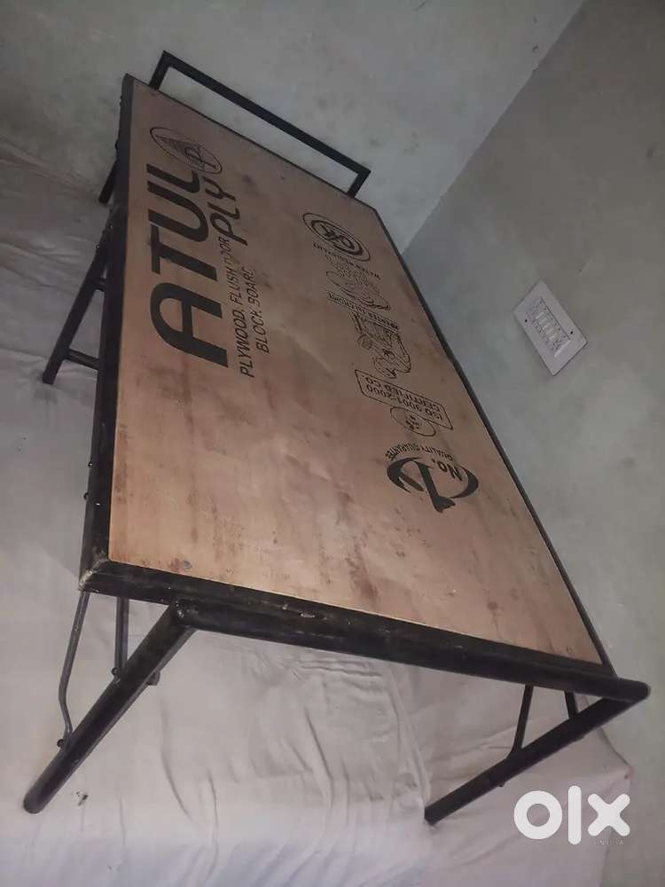 Folding bed