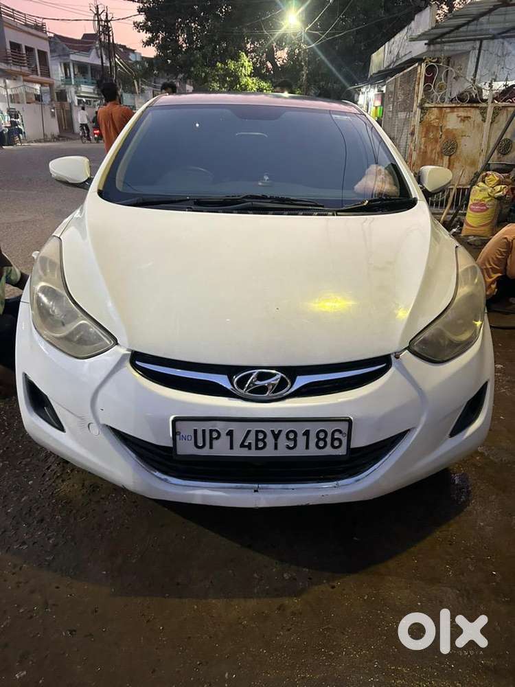 Hyundai Elantra 2013 Diesel 96000 Km Driven