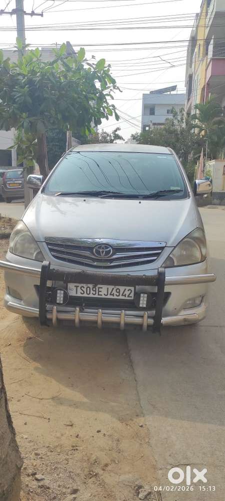 Toyota Innova 2.5 V 7 Str, 2010, Diesel