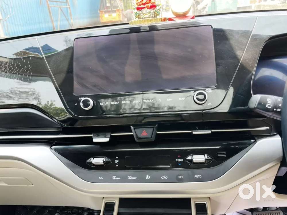 Kia Carens 1.5 Prestige 7 Str, 2023, Petrol