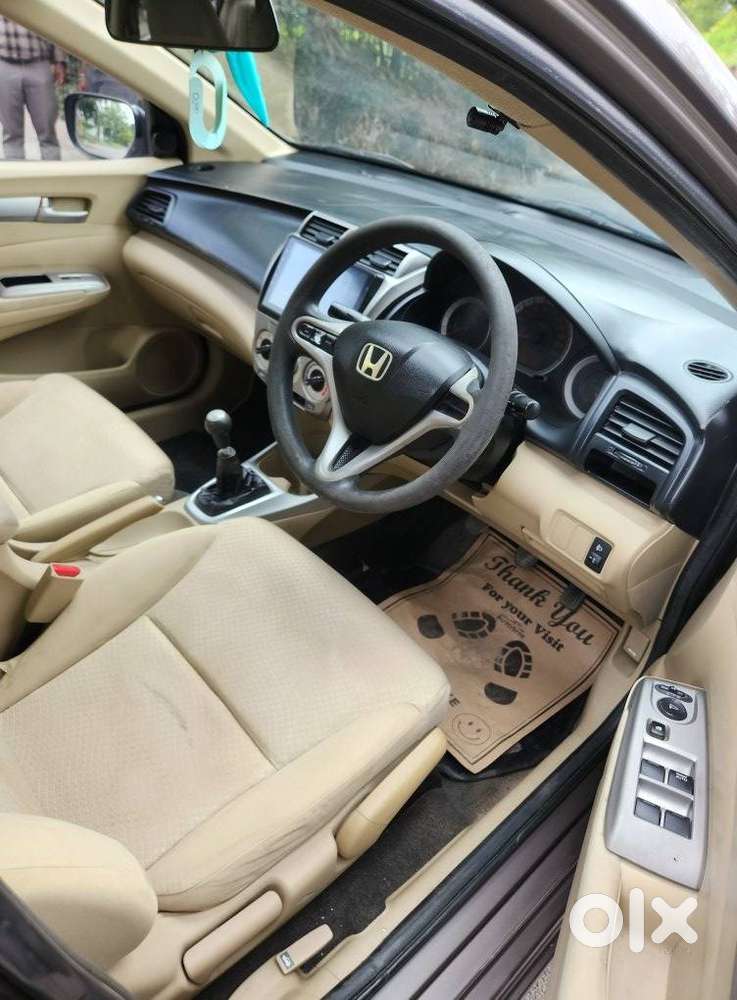 Honda City V Mt, 2011, Petrol