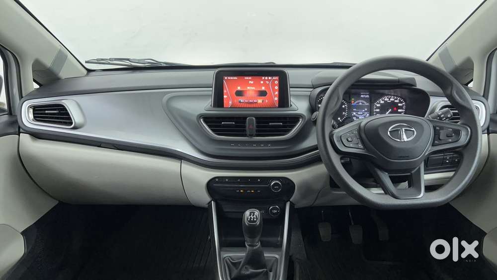 Tata Altroz Xz, 2023, Petrol