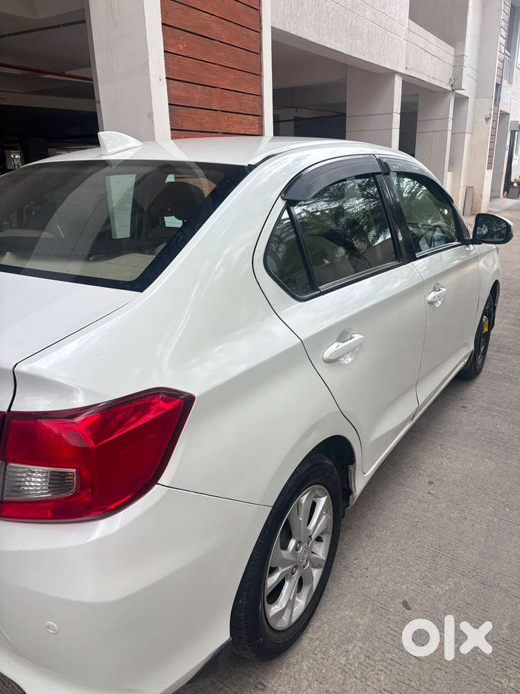 Automatic , Showroom Track, Honda Amaze Petrol 2018
