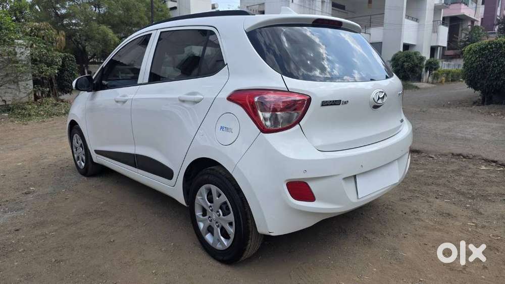 Hyundai Grand I10 2013-2016 Sportz, 2015, Petrol
