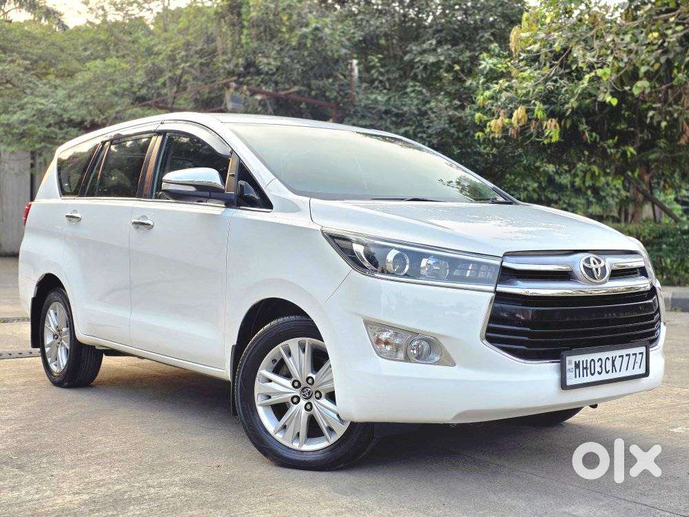 Toyota Innova Crysta 2.8 Zx At 7 Seater, 2016, Diesel