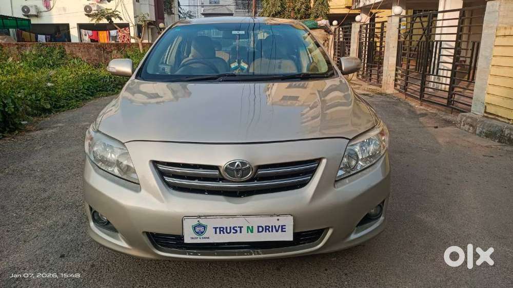 Toyota Corolla Altis G, 2011, Petrol