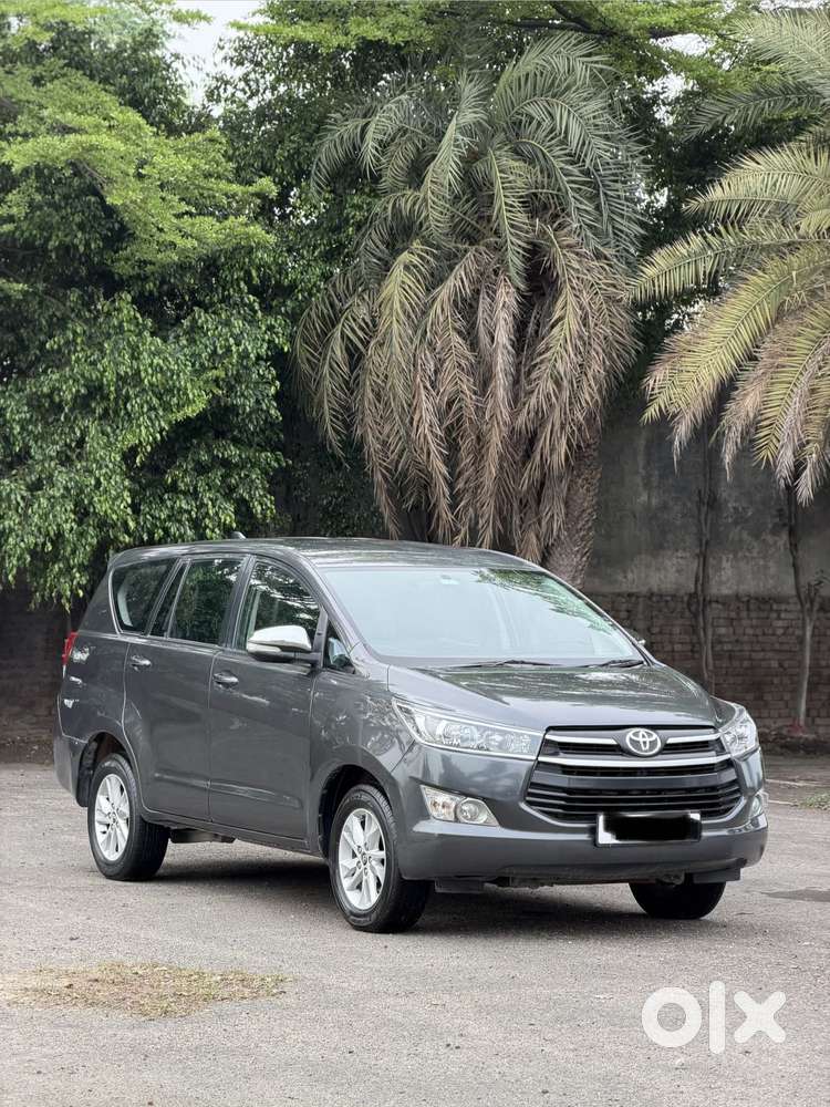 Toyota Innova Crysta 2.8 Gx At 8s, 2017, Diesel