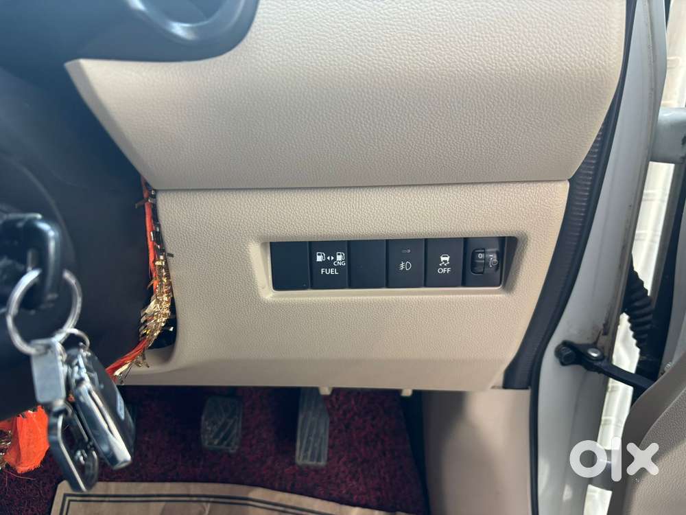 Maruti Suzuki Dzire 1.2 Vxi Cng, 2024, Cng & Hybrids