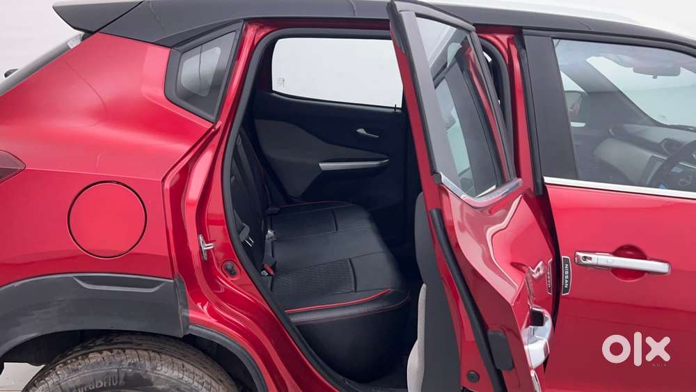 Nissan Magnite 1.0 Xv Dual Tone, 2023, Petrol