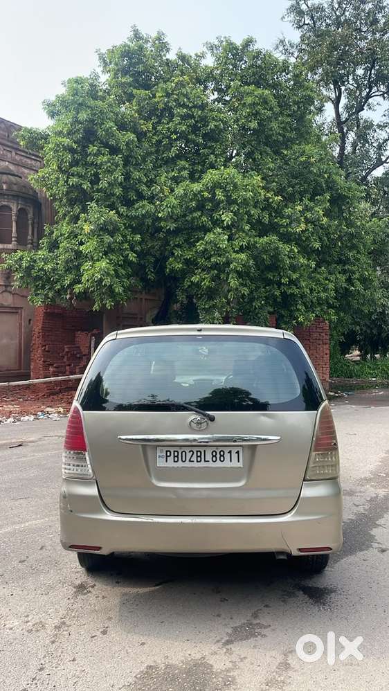 Toyota Innova Diesel 2010