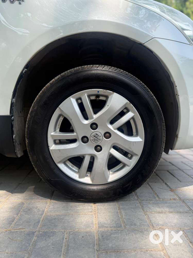 Maruti Suzuki Dzire 1.2 Zxi, 2015, Petrol