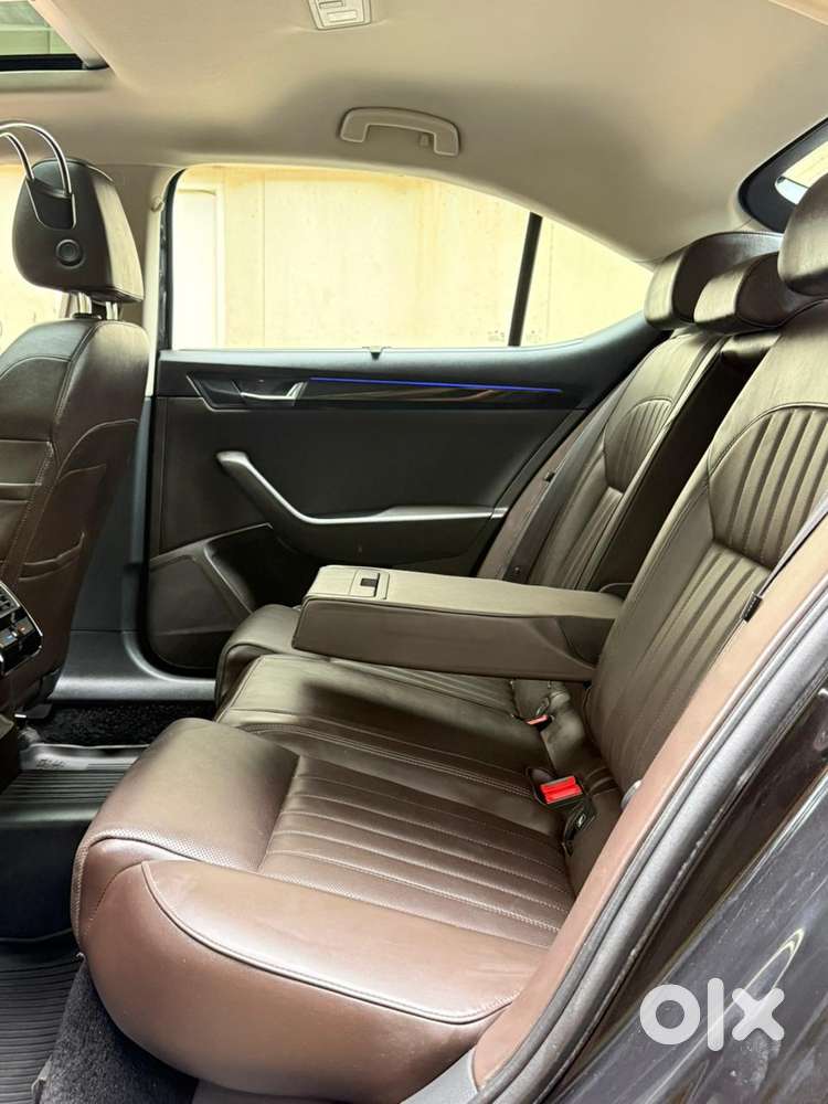 Skoda Superb 2.0 Tsi At L&k, 2019, Petrol