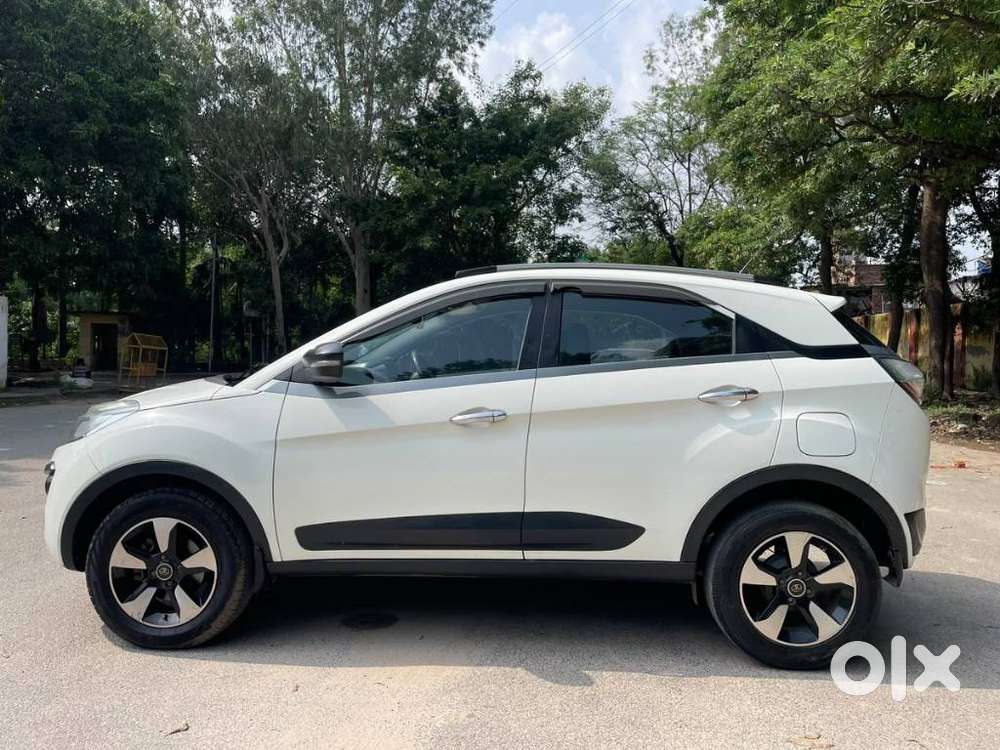 Tata Nexon 1.2 Revotron Xma Amt (s), 2019, Diesel