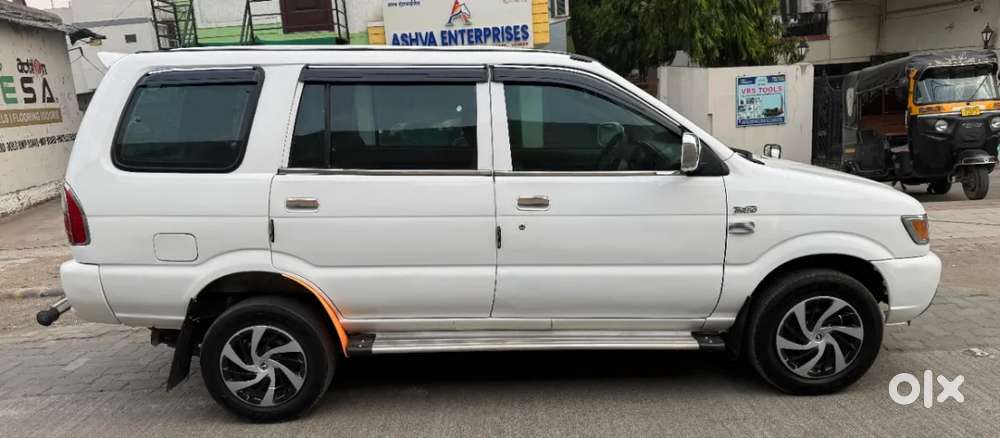 Chevrolet Tavera, 2015, Diesel