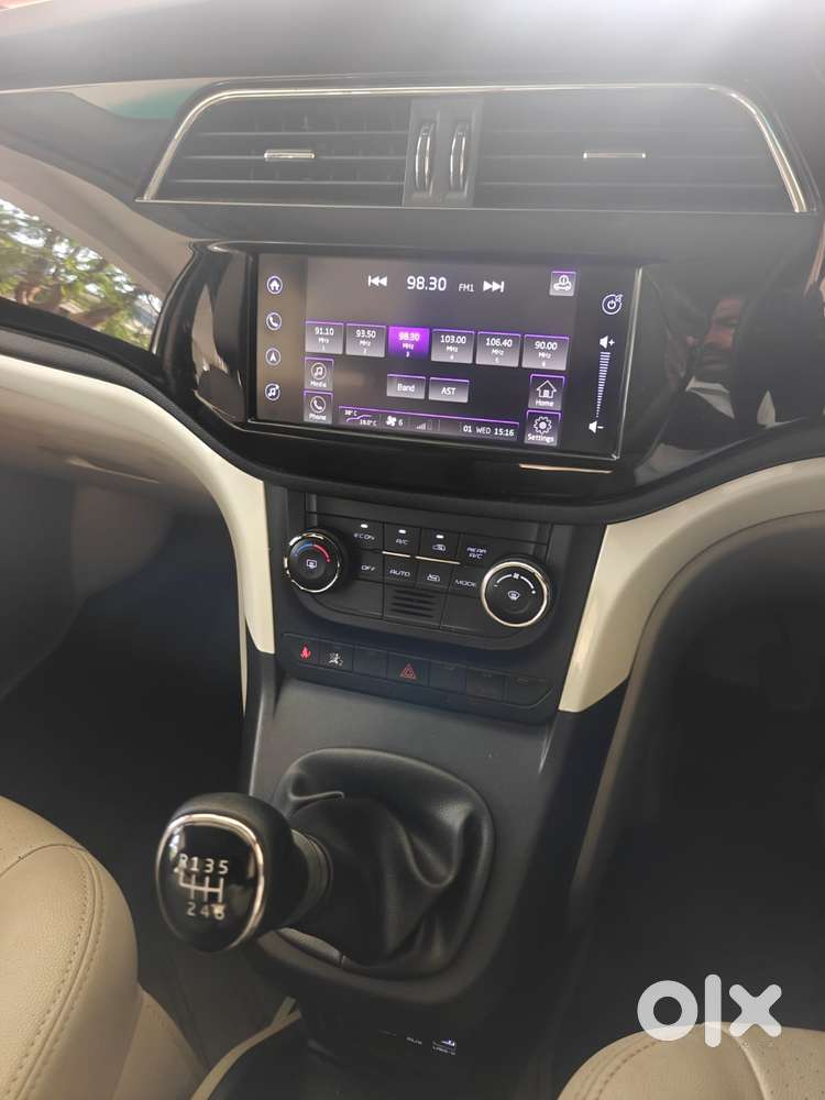 Mahindra Marazzo M8, 2018, Diesel
