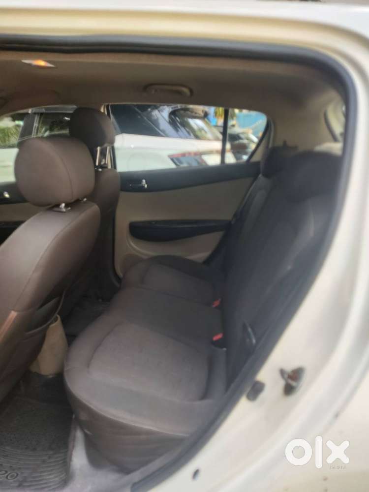 Hyundai I20 2011 Cng & Petrol Good Condition