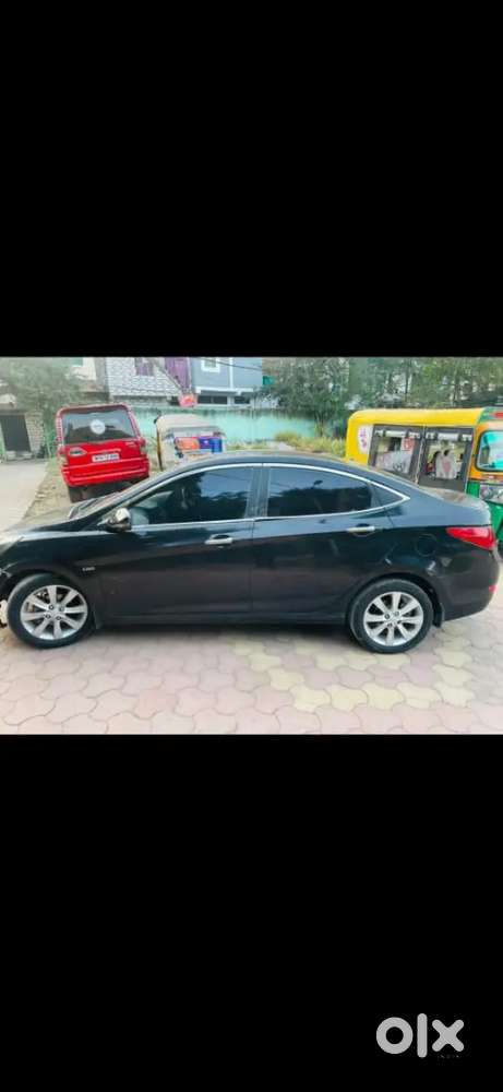 Hyundai Verna 2012