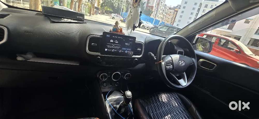 Hyundai Venue 2021 Petrol Well Maintained