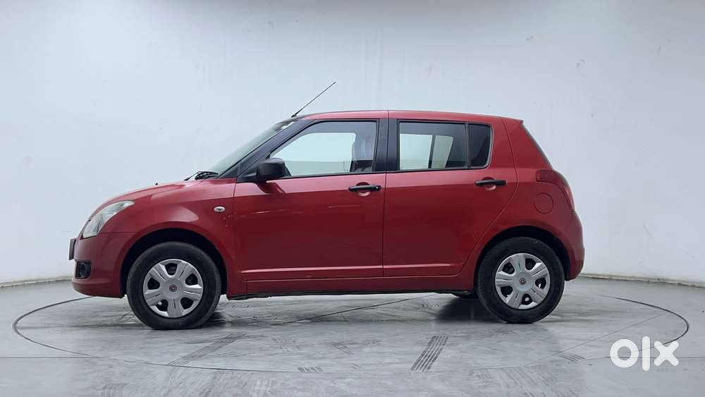 Maruti Suzuki Swift Vxi Bsiv, 2011, Petrol