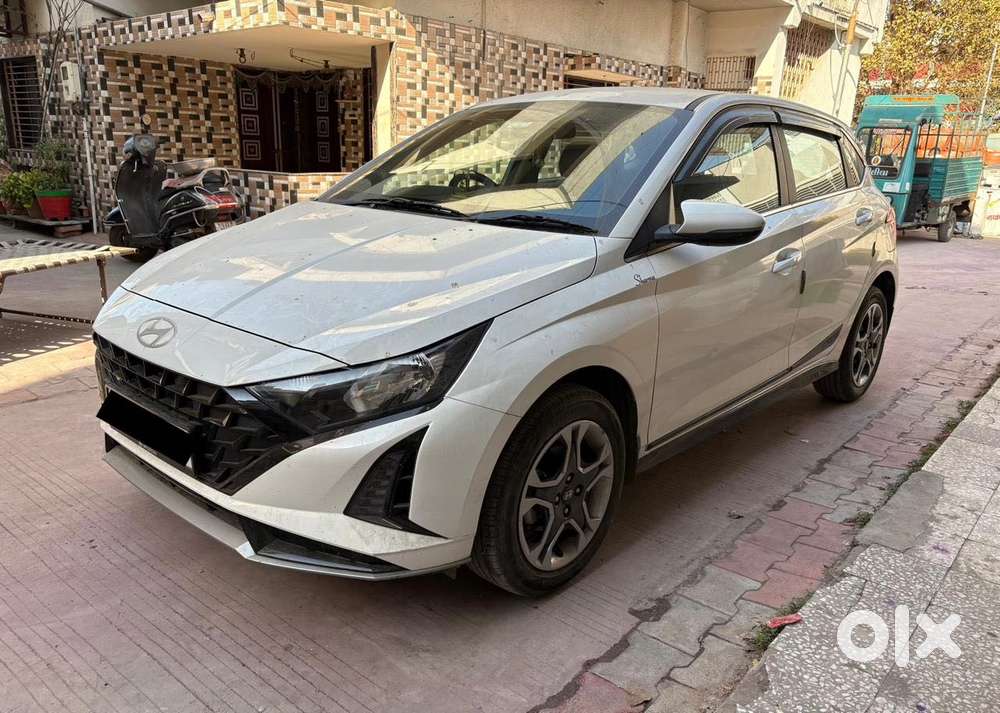 Hyundai I20 Sportz 1.2 Ivt, 2024, Petrol