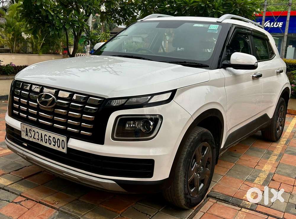 Hyundai Venue 1.2 S (o), 2023, Petrol