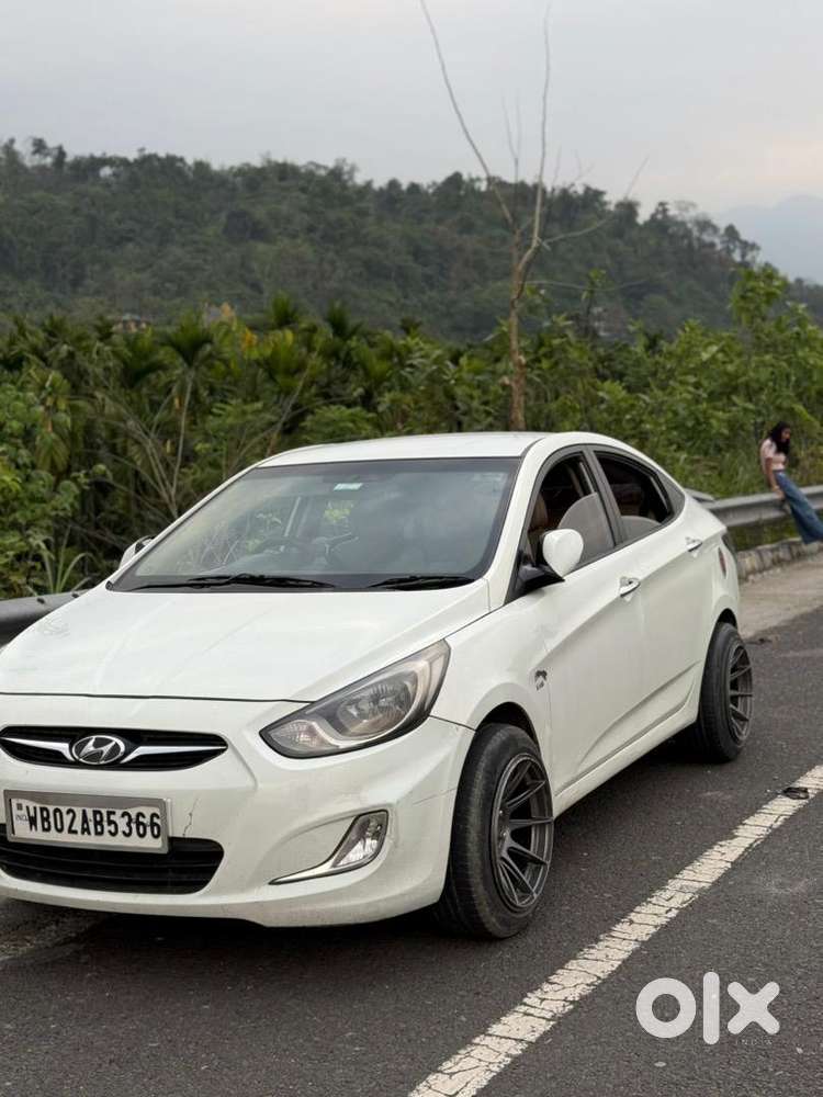 Hyundai Verna 2012 Petrol Well Maintained