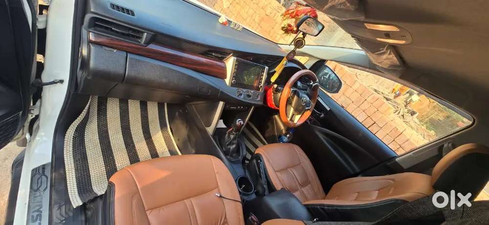 Toyota Innova Crysta 2024