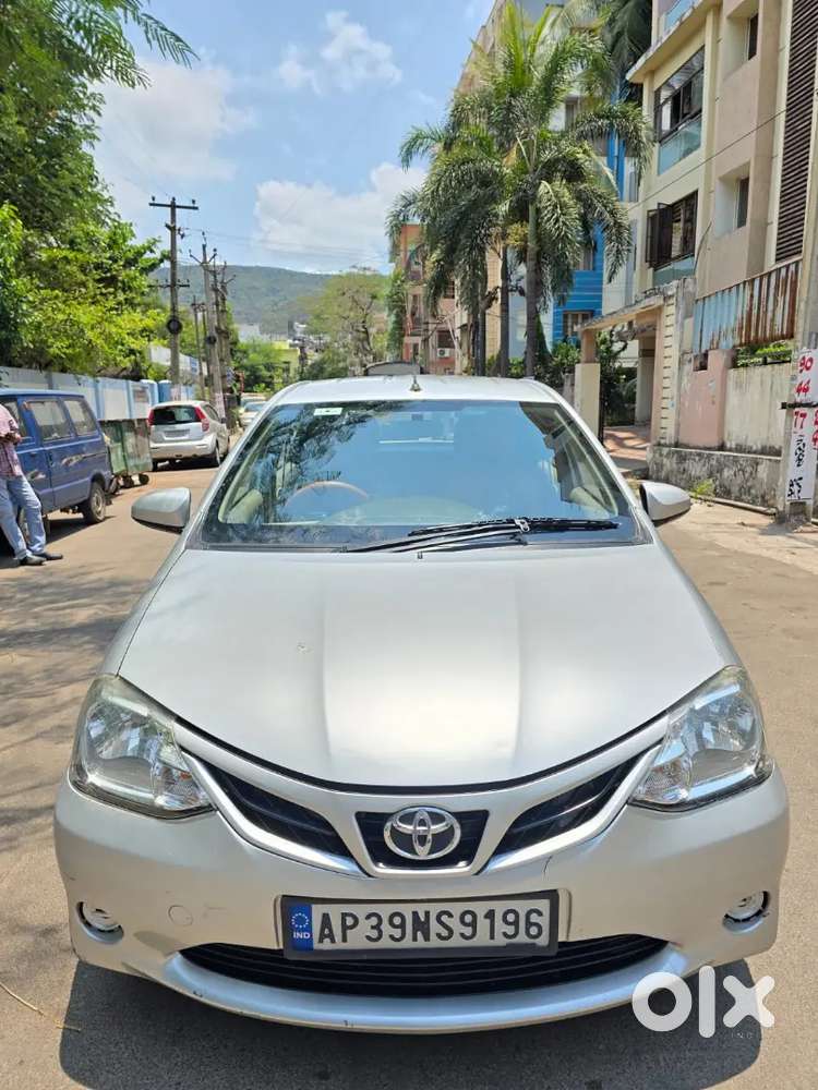 Toyota Etios Liva 2016