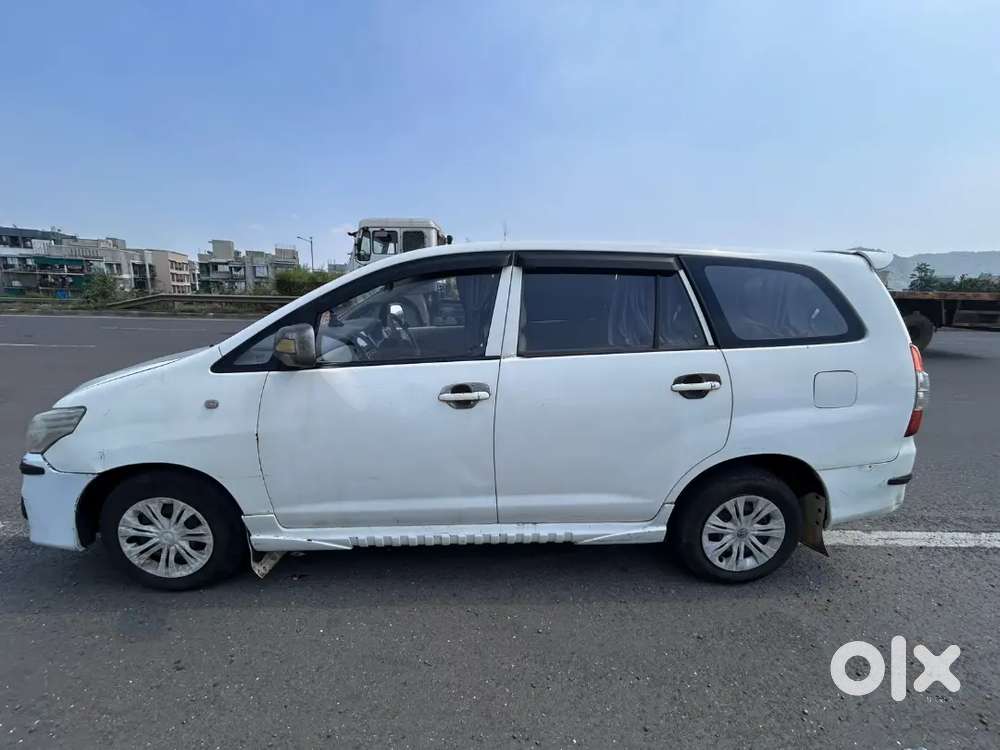 Toyota Innova 2012